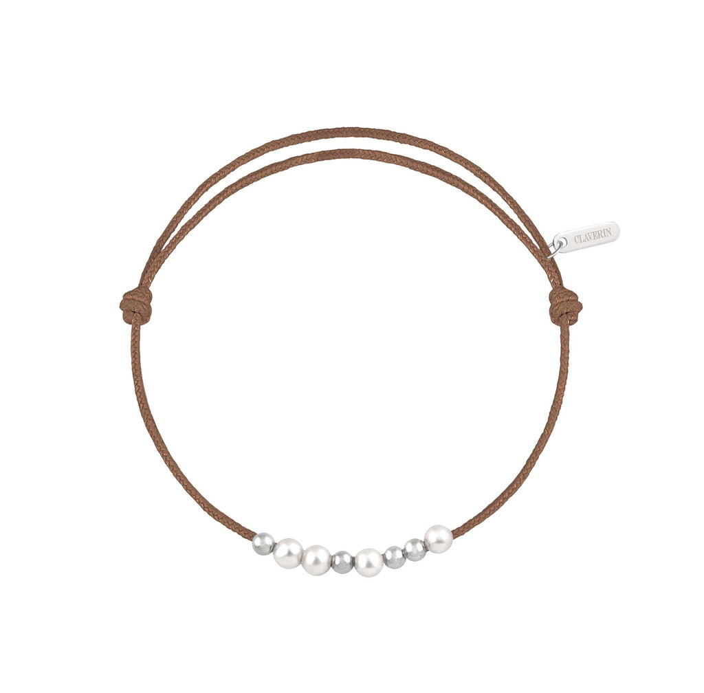 8 little treasures perles blanches cordon taupe