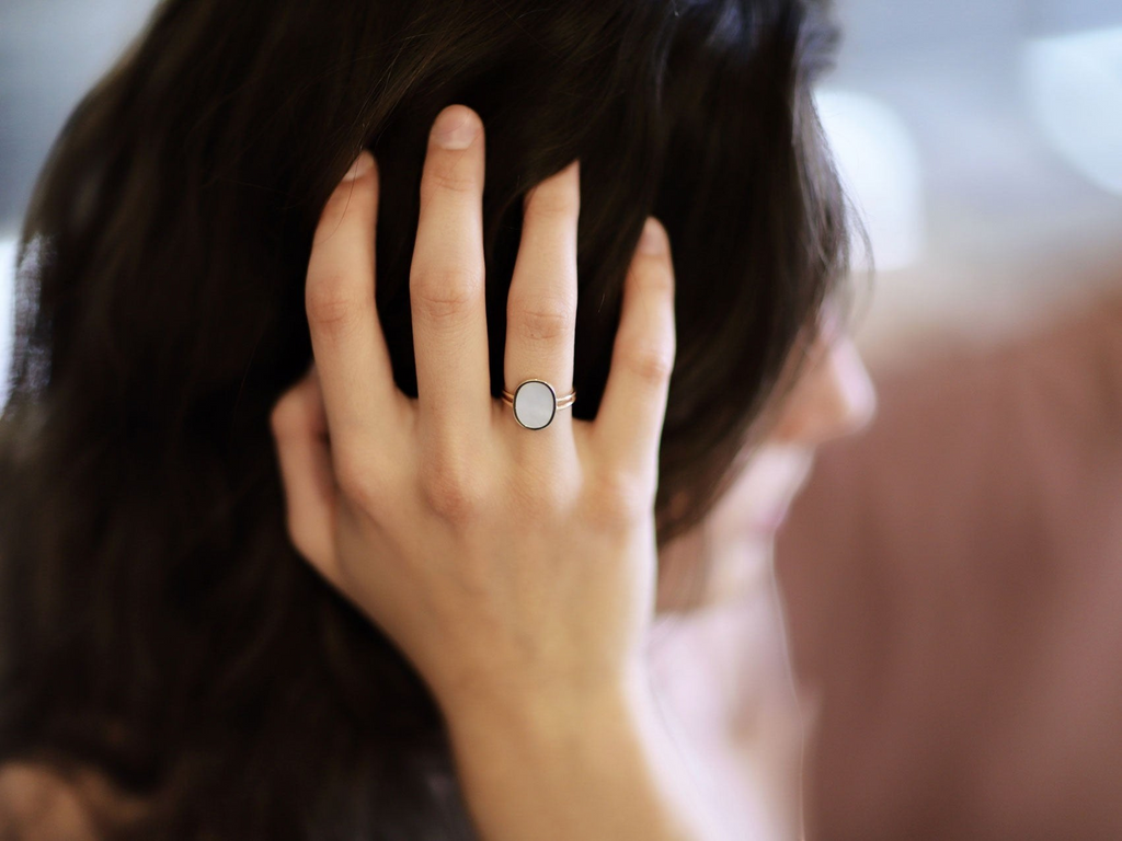 Bague Organic nacre blanche