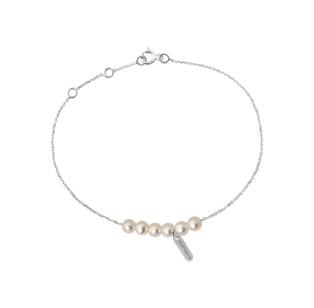 Bracelet Claverin en or blanc avec six perles de culture blanches sur une fine chaîne ajustable